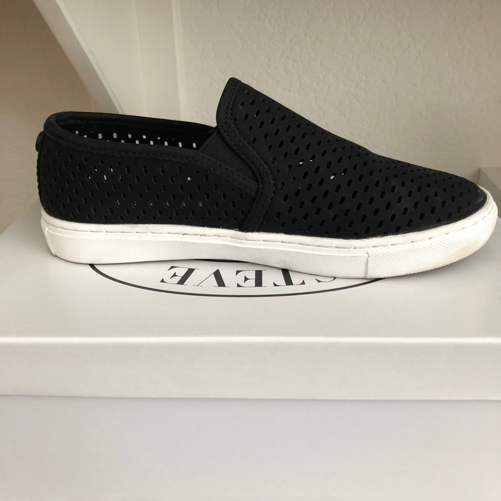Comfy Steve Madden slip-ons!